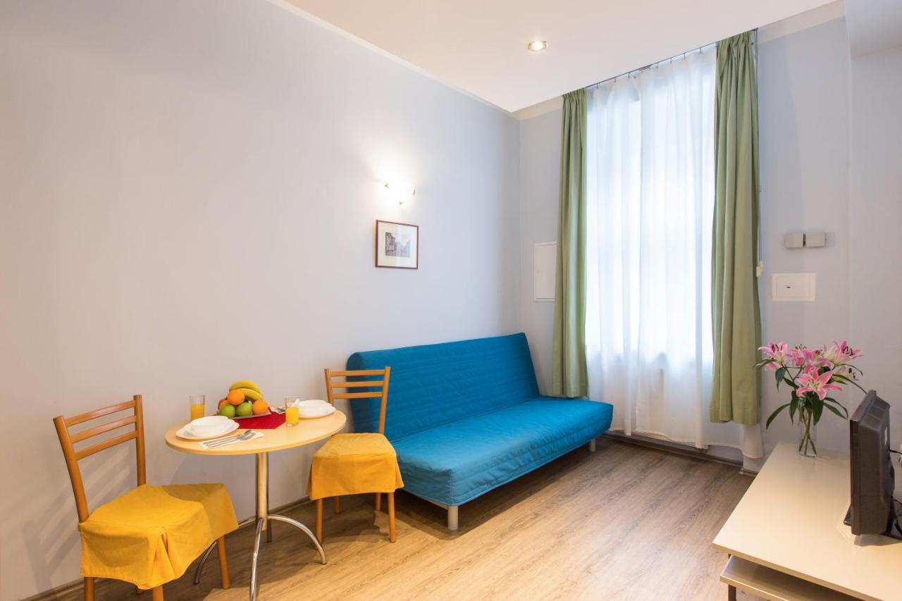 Duskova Apartments Praha Bagian luar foto