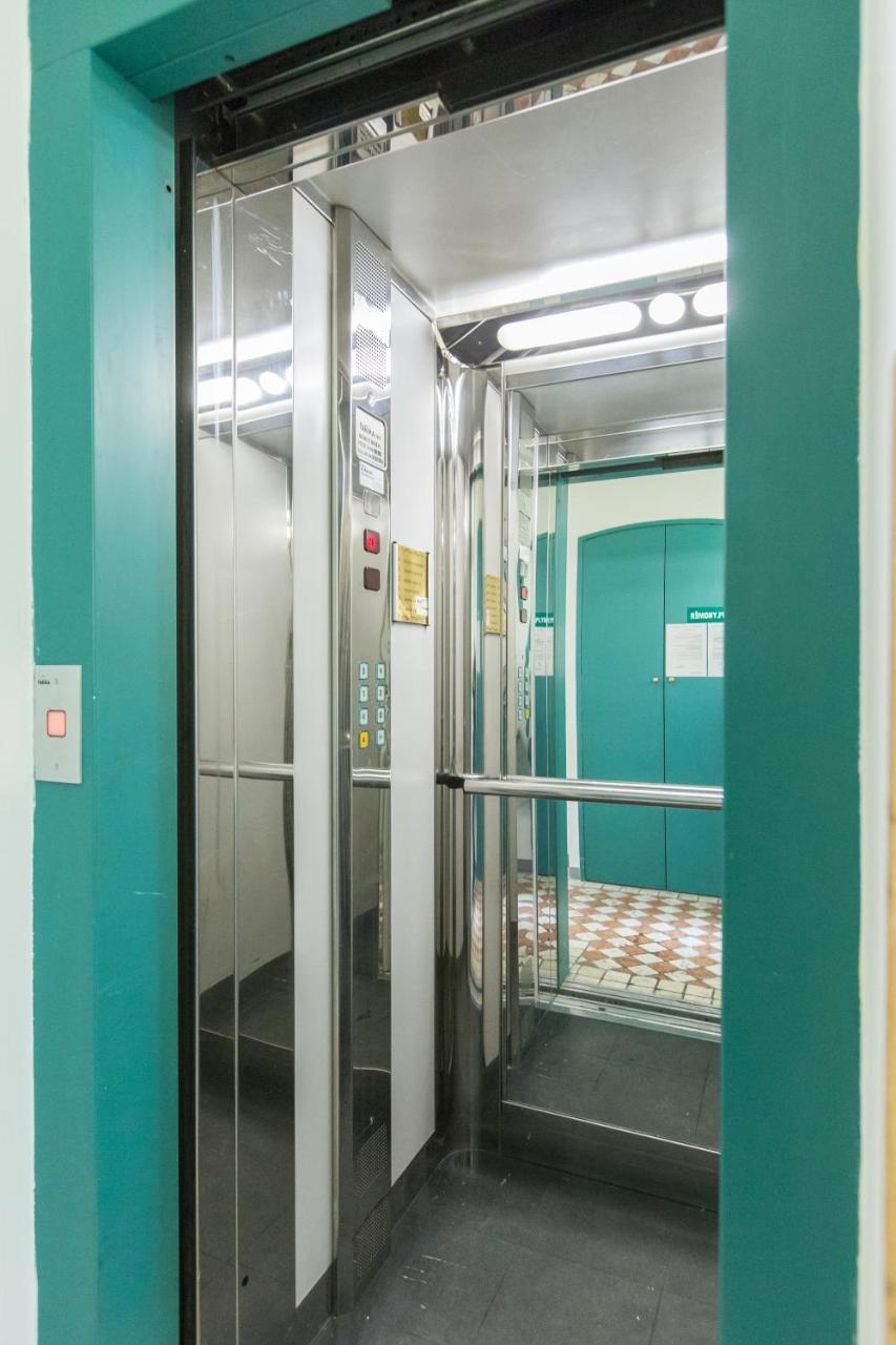 Duskova Apartments Praha Bagian luar foto